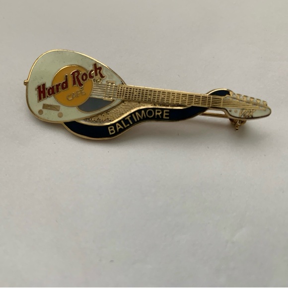 Hard Rock Cafe Guitar Vtg Baltimore
Maryland 2 1/2" Metal Pinback Enamel & Gold - Picture 3 of 10